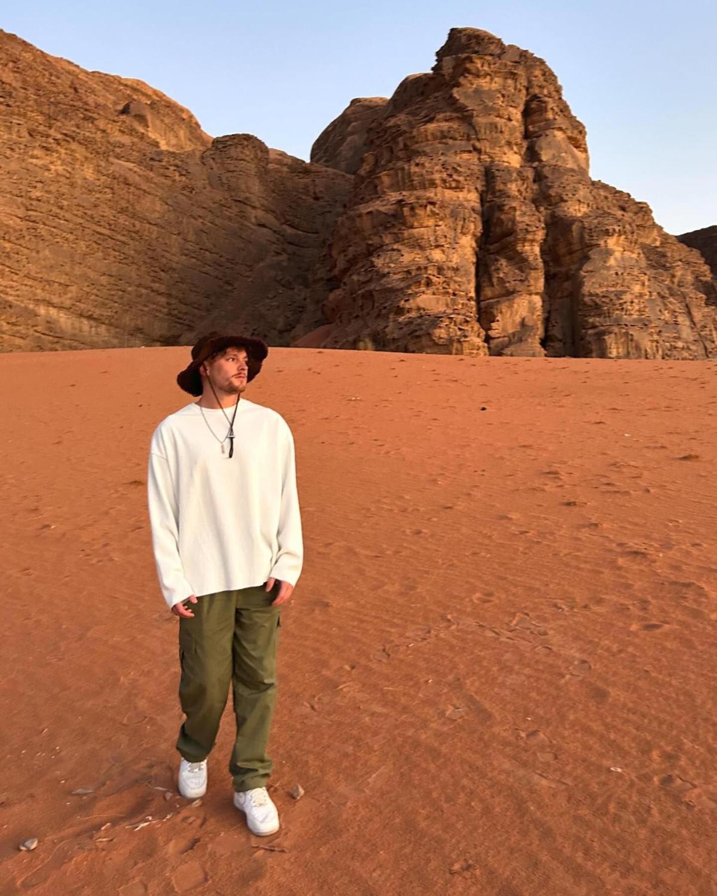 Flower Life Camp Wadi Rum Buitenkant foto