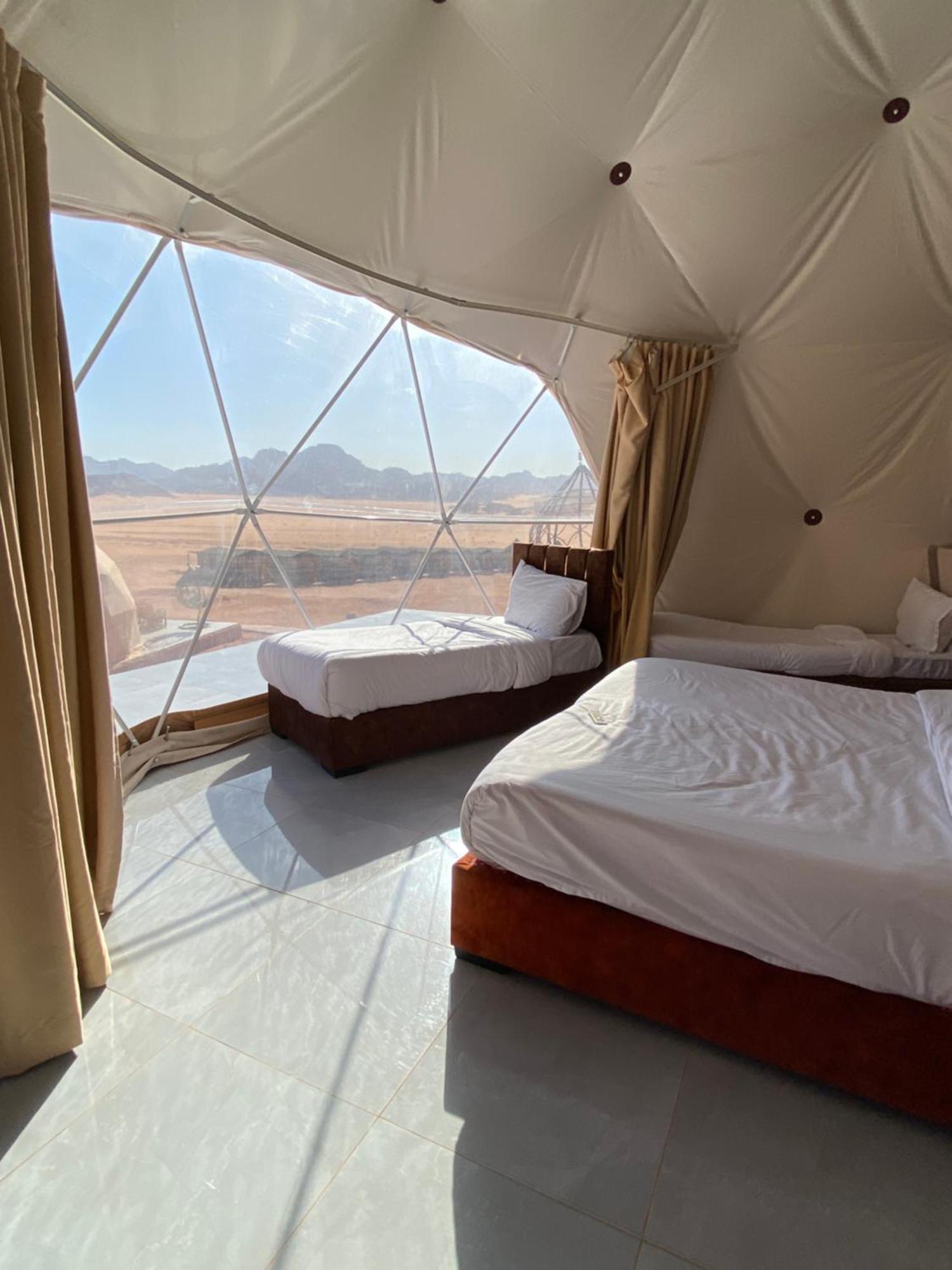 Flower Life Camp Wadi Rum Buitenkant foto